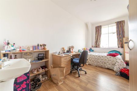 4 bed apartment to rent in Clayton Street West, City Centre, NE1 - Photo 2