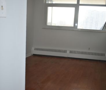 For Lease - 100 Echo Point Unit# 804, Toronto, Ontario - Photo 6