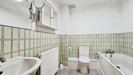 Belle Vue Close, Staines, Middlesex, TW18 2HY - Photo 3