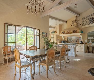 Tout savoir sur cette maison dans le quartier Grand Sud- Aix la Dur... - Photo 3