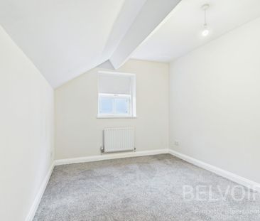 Semi-detached house to rent on - Photo 5