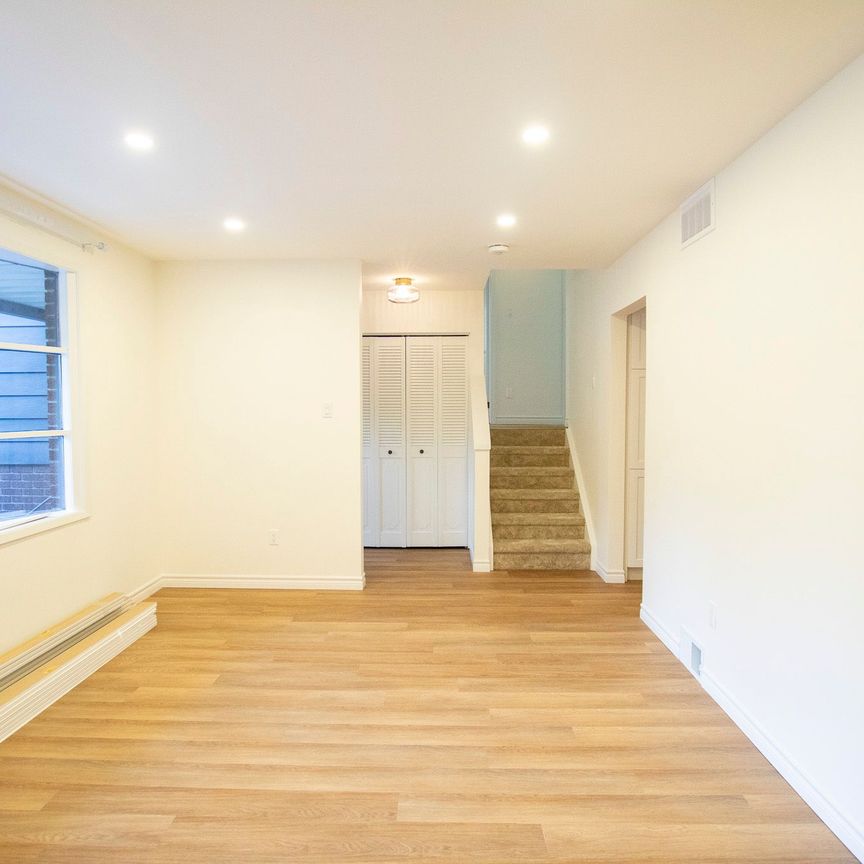 For Lease - 59 Haliburton Place, London South, Ontario - Photo 1