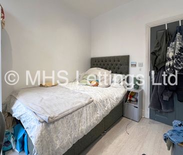 6 Bedroom Mid Terraced House for rent in Harold Terrace - Photo 5