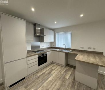 2 bedroom semi-detached house to rent - Photo 5