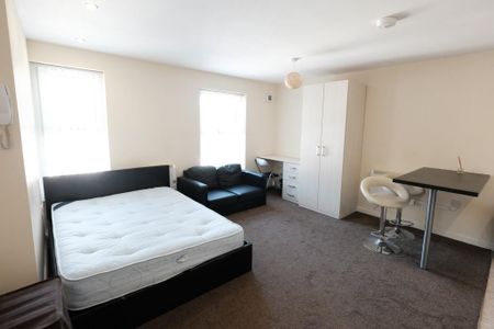 Studio to rent - Photo 3