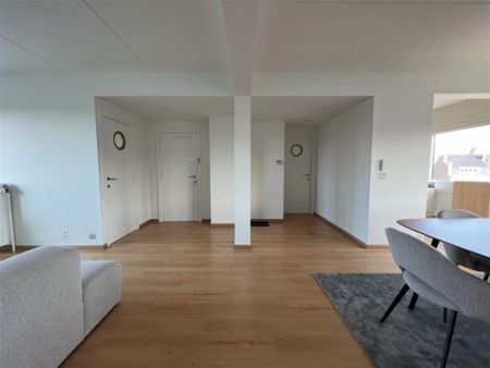 Dakappartement met groot terras - Photo 5