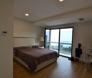 Moradia isolada T4+1 para arrendamento no Alto da Barra em Oeiras - Photo 3