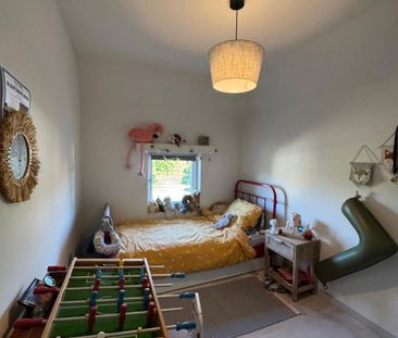 Charmante woning met 3 slaapkamers en grote tuin! - Foto 4