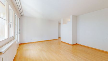 2.5 Zimmerwohnung in Pfungen - Photo 2