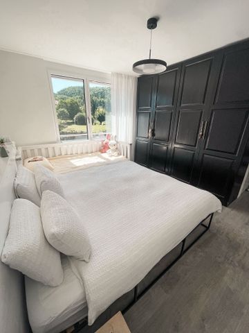 Stylishly furnished 4.5-room apartment with balcony in Büren an der Aare - Photo 5