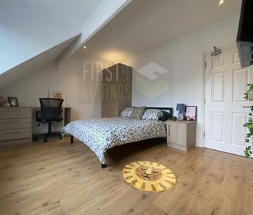 6 bedroom terraced house to rent - Photo 4