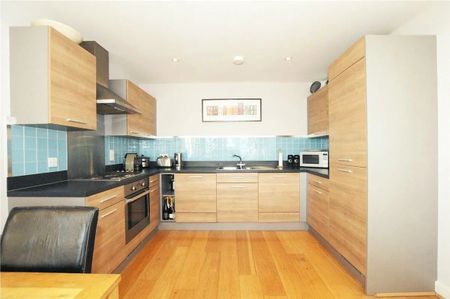 2 Bed Flat, Tarves Way, SE10 - Photo 4