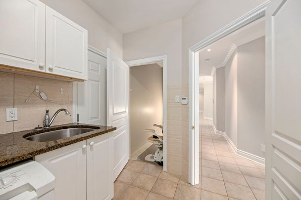 For Lease - 537 Crestwood Drive Unit# 1, London South, Ontario - Photo 1