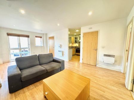 2 bedroom apartment to rent - Photo 2