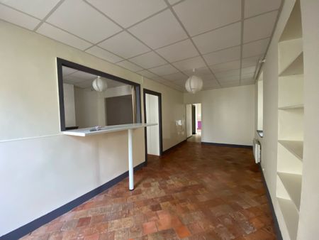 Location Appartement 2 pièces 64m² CHATEAUNEUF SUR LOIRE 45110 - Photo 3