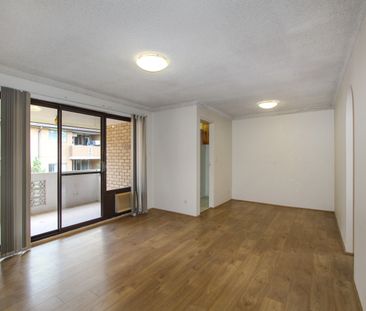 6 MONTH LEASE - Photo 3