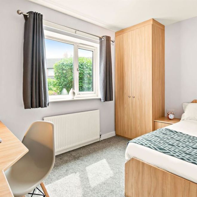 Stanmore Crescent, Headingley, LS4 2RY - Photo 1