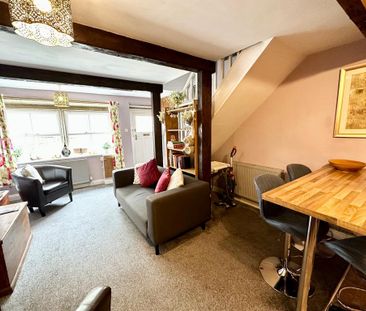 2 bedroom semi-detached house to rent - Photo 1