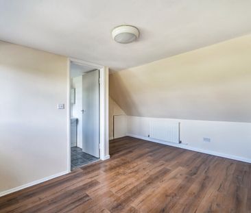 Tamworth Lane, Mitcham, CR4 - Photo 3