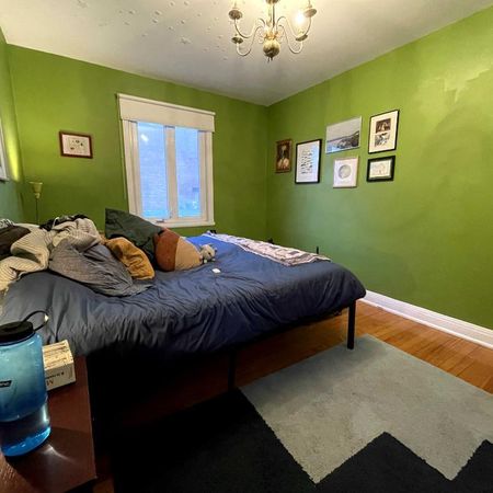 Grand 7½ lumineux avec jardin – Villeray – 10 min métro Jean-Talon – 1500 pi² - Photo 4