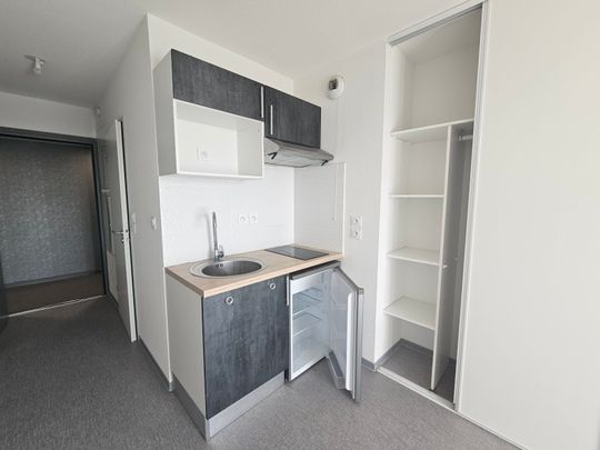 Location Appartement 1 pièce 18m² NIMES 30000 - Photo 1