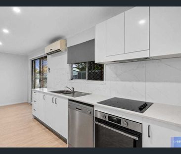 🏡 Comfortable Family Living in a Convenient Eagleby Location - Photo 4