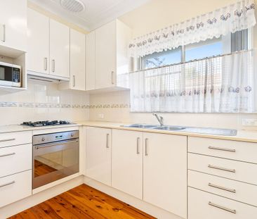 Charming Two Bedroom + Study Home with Flexible Living Options and ... - Photo 4