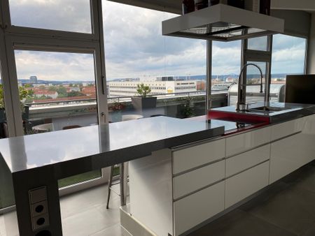 Citylights & Ballons – Penthouse mit besonderem Flair und EBK! - Photo 4