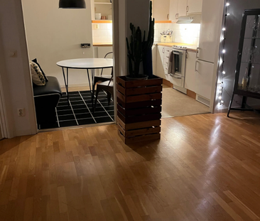 Henriksdalsringen, Nacka - Photo 1