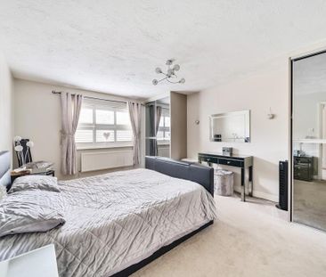 5 bedroom detached house to rent - Photo 5