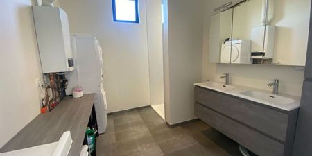 Appartement te huur in Vorst voor € 1.000 met 3 slaapkamers - Photo 5