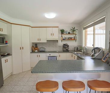 SPLIT LEVEL FAMILY HOME - Photo 6