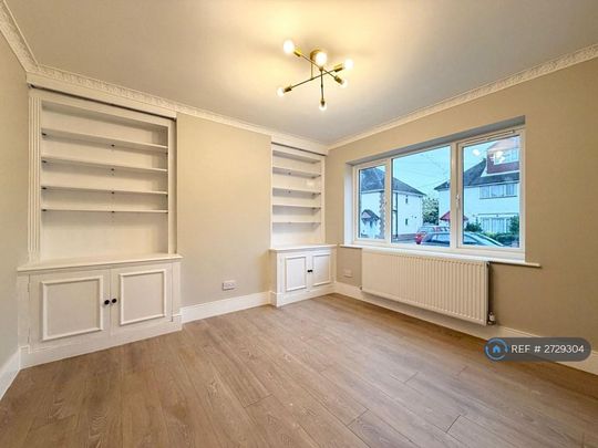 3 bedroom semi-detached house to rent - Photo 1