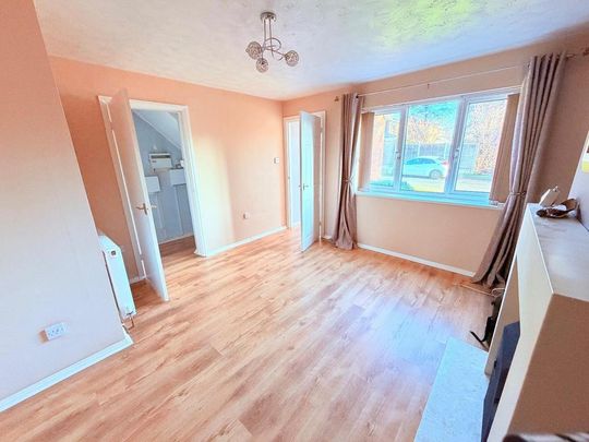 2 bedroom maisonette to rent - Photo 1