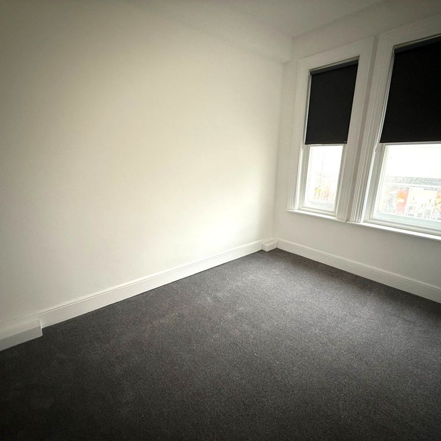 2 Bed Flat, Clarence Square, BN1 - Photo 1