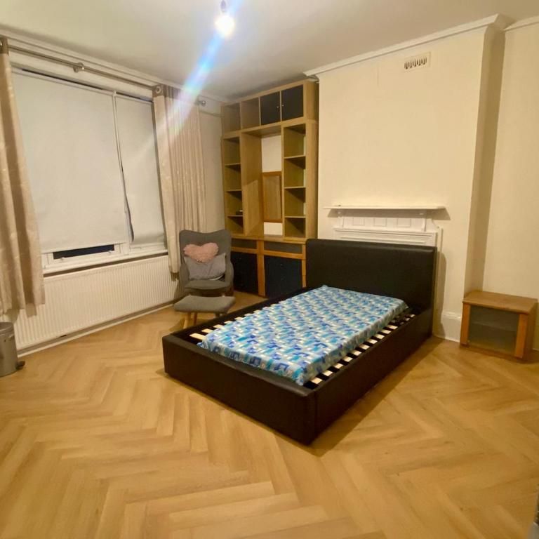 2 bedroom house share to rent - Photo 1