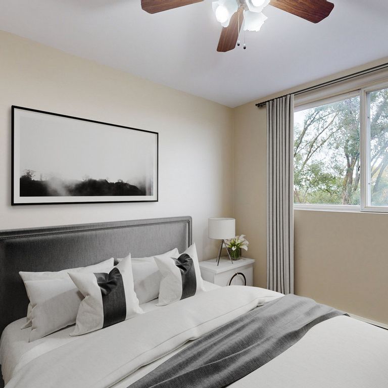 One Bedroom Apartment - Photo 1