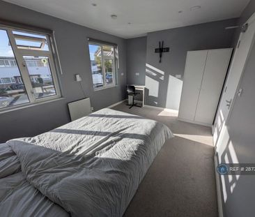 1 bedroom in a house share to rent - Photo 5