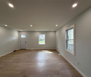 For Lease - 3847 MATCHETT Road, Windsor, Ontario - Photo 5