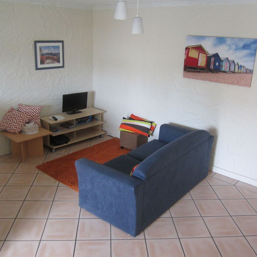 Furnished Apartment in the Heart of Glenelg! - Photo 1
