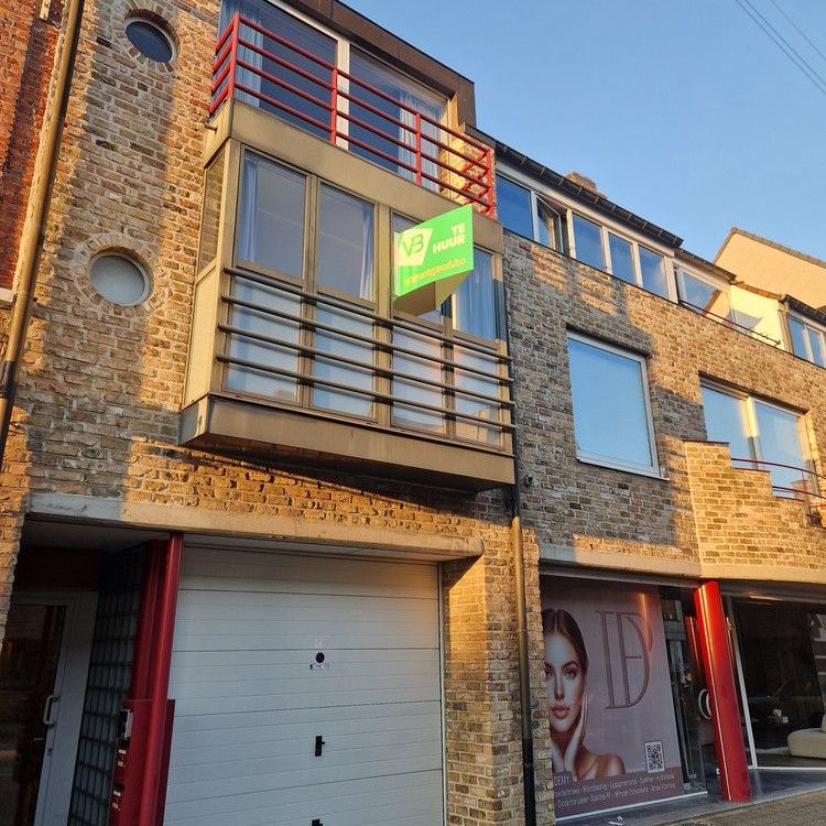 Appartement met één slaapkamer en garagebox in het centrum van Wijnegem! - Photo 1