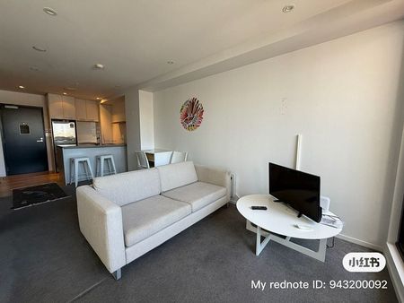 Stylish 2BR City Centre Oasis - Photo 2