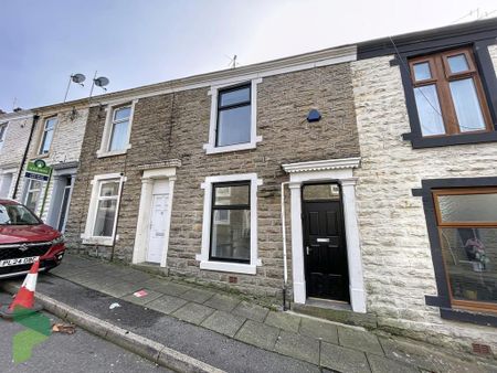 3 bedroom terraced house to rent - Photo 2