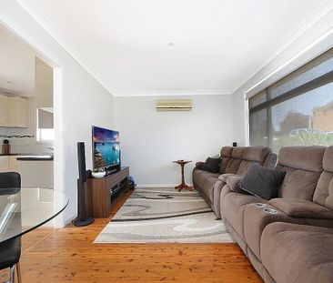 3 Bedroom home on large, flat block - Photo 4