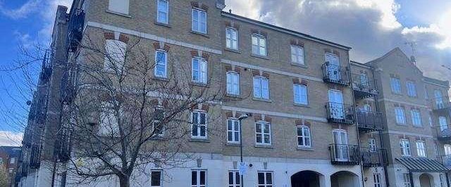 Coxhill Way, Aylesbury, HP21 - Photo 1