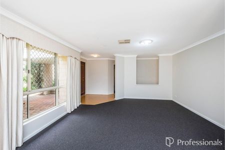 Big Bold Spacious Living At Its Best!!! - Photo 3