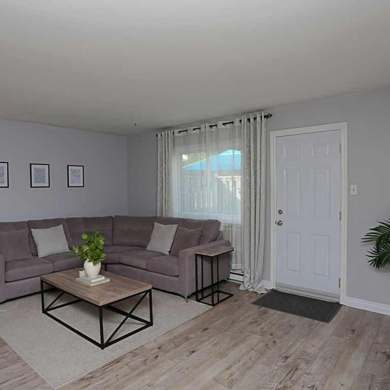 For Lease - 166 Southdale Road Unit# 7, London South, Ontario - Photo 1