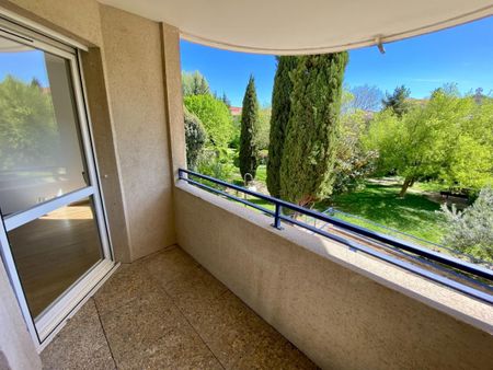 Location Appartement 2 pièces 42m² AVIGNON 84000 - Photo 5