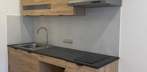 Location Appartement 1 pièce 22m² CUGES LES PINS 13780 - Photo 2