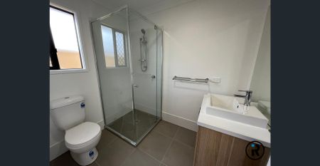 YOU DON'T WANT TO MISS THIS 4 BEDROOM FAMILY HOME!! - Photo 2